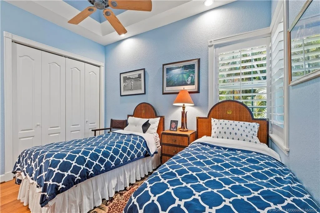 Photo of 4220 SE Rainbows End