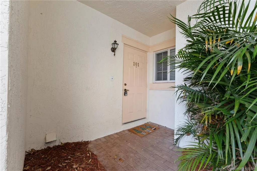 Photo of Unit 101 at 528 7th Square