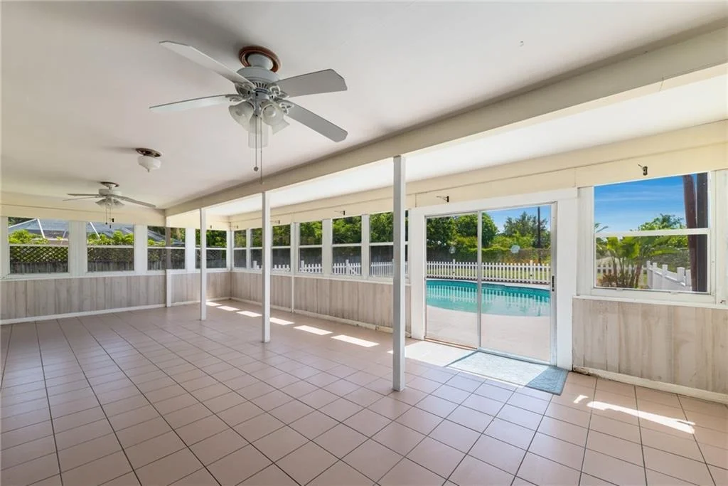 Photo of 1523 NW Spruce Ridge Drive