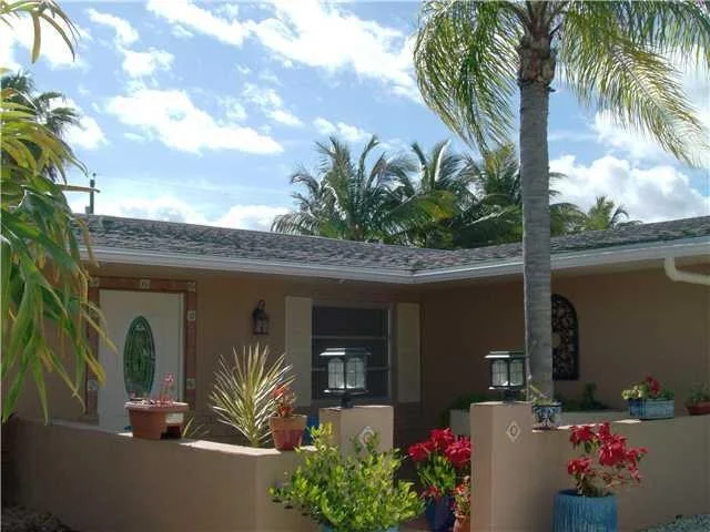 Photo of 4323 SE Bayshore Terrace