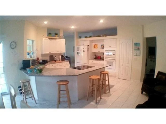 Photo of 6888 Bronte Circle