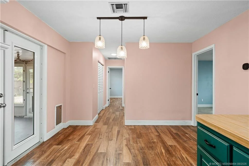 Photo of 1126 SE Alamanda Lane