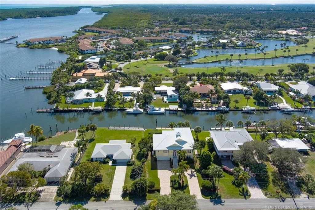 Photo of 5914 SE Horseshoe Point Road