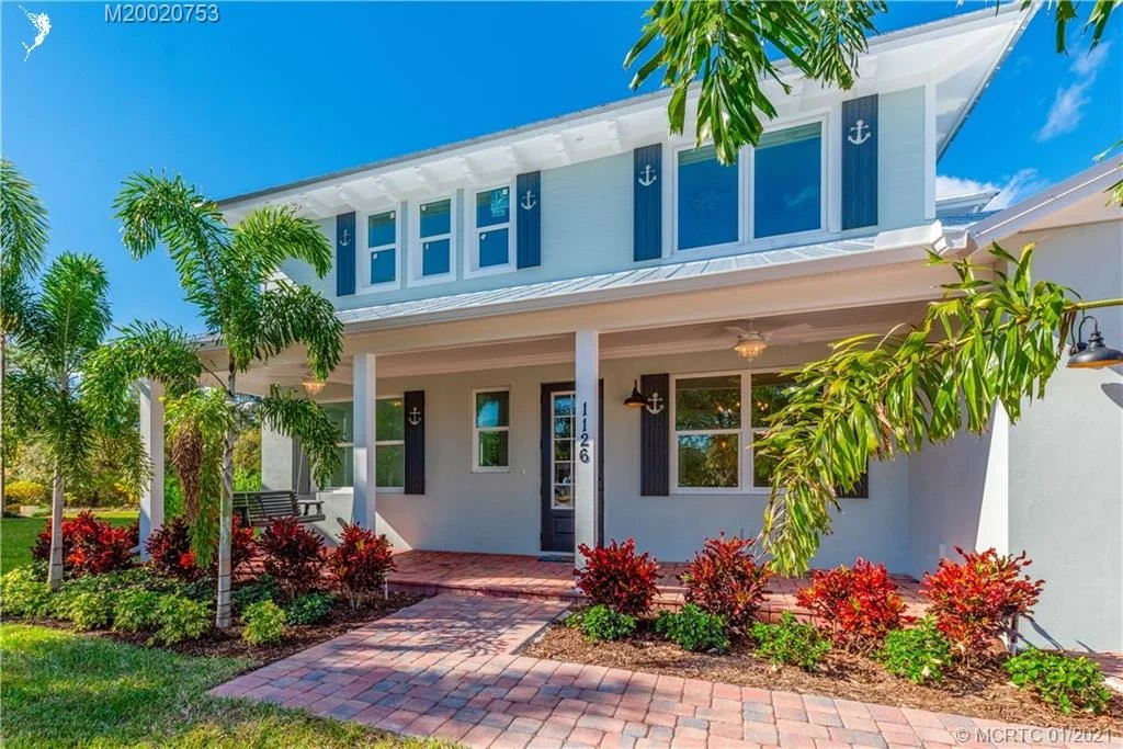 Photo of 1126 NE Post Oak Way
