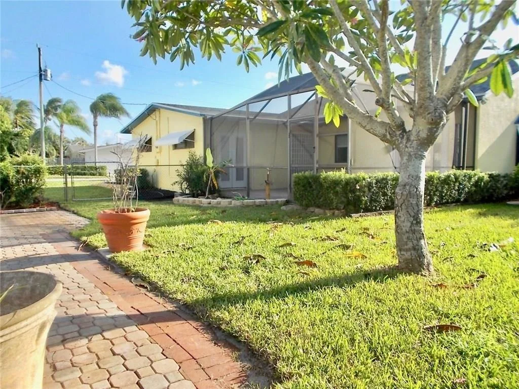 Photo of 95 SW Cabana Point Circle