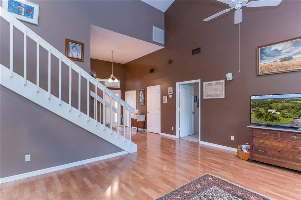 Photo of 143 SW Thrasher Way