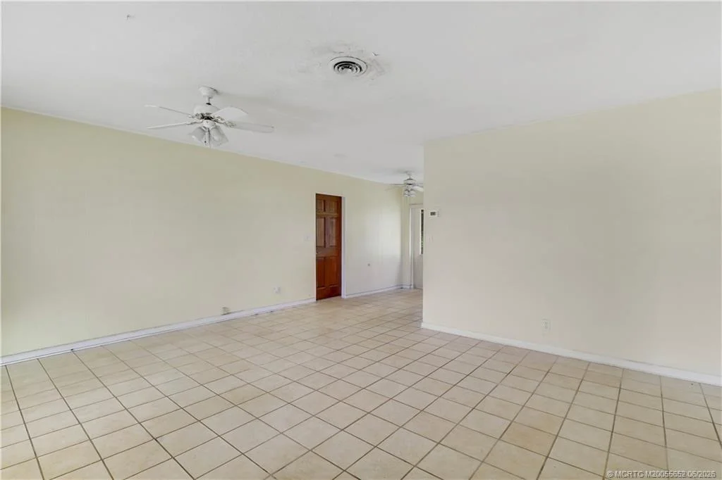 Photo of 940 Eucalyptus Road