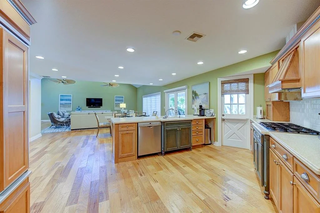 Photo of 4360 NE Joes Point Road