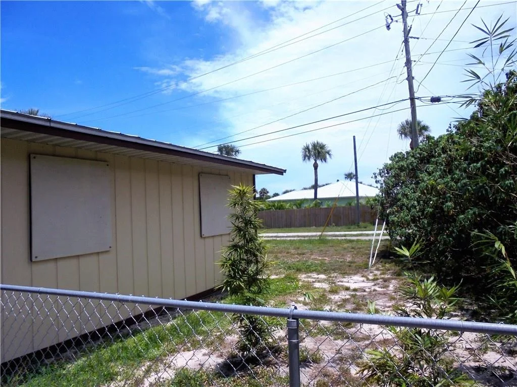Photo of 1015 NE Oceanview Circle