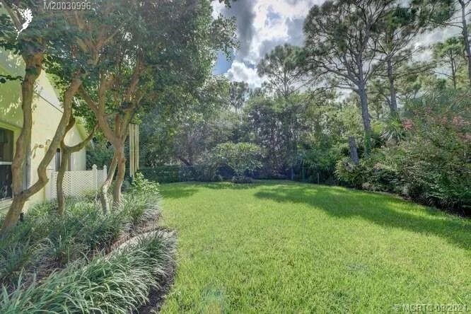 Photo of 7011 SE Cutler Trail