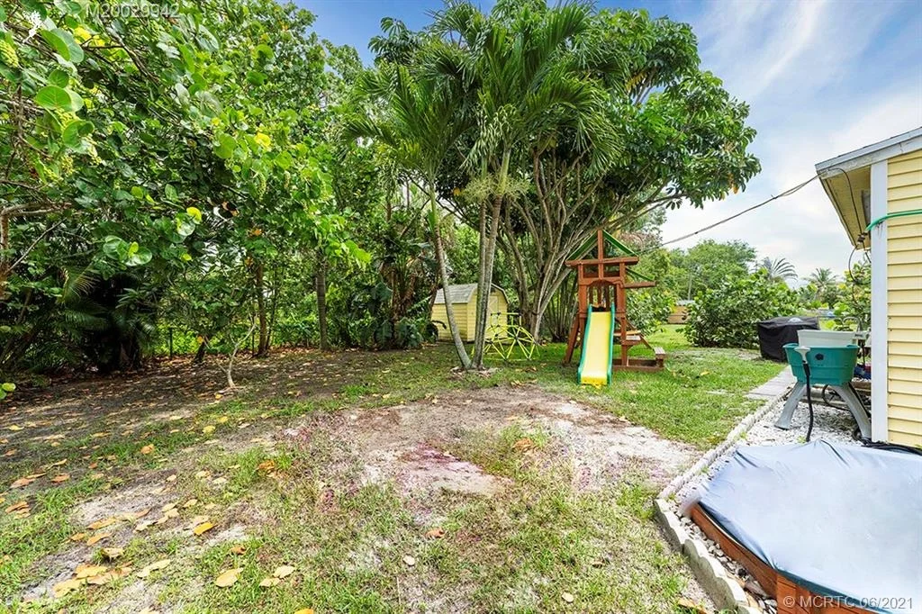 Photo of 2923 SE Bamboo Street