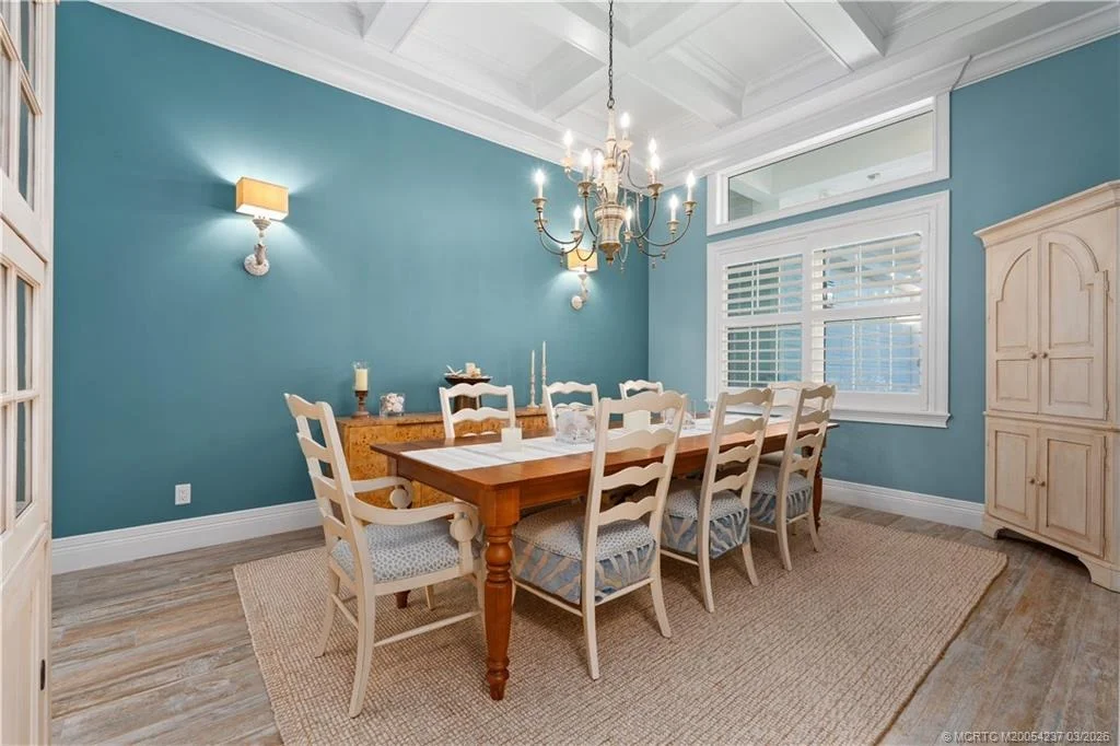 Photo of 1912 NW Cove Circle