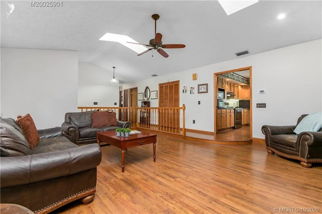 Photo of 1724 SW Gregor Way