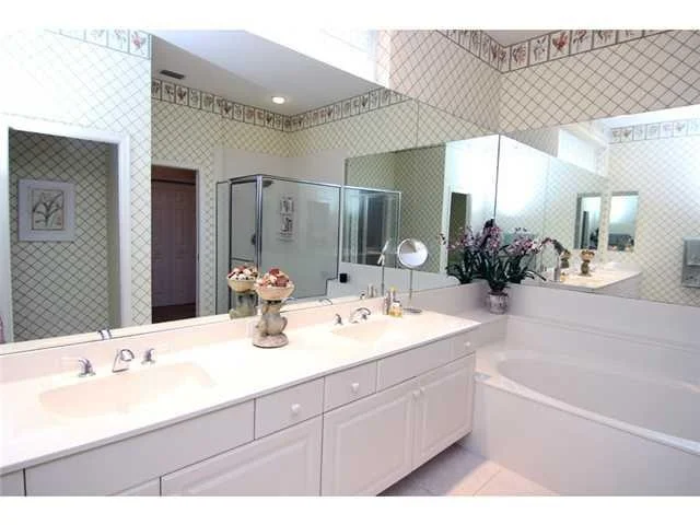 Photo of 4332 SE Coventry Lane