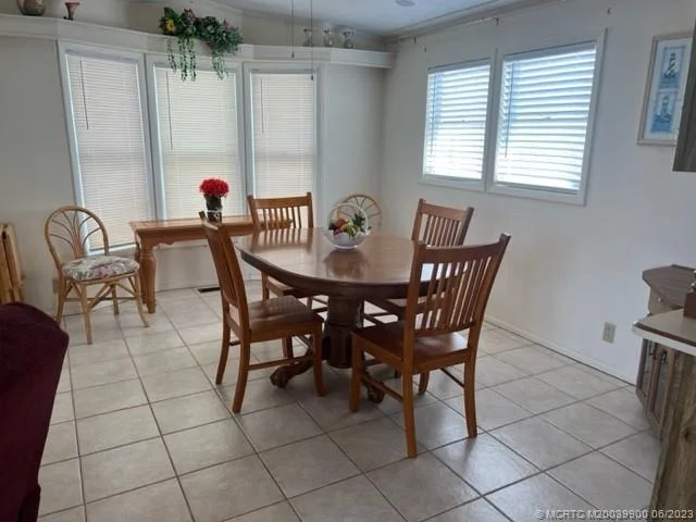 Photo of 343 Nettles Boulevard