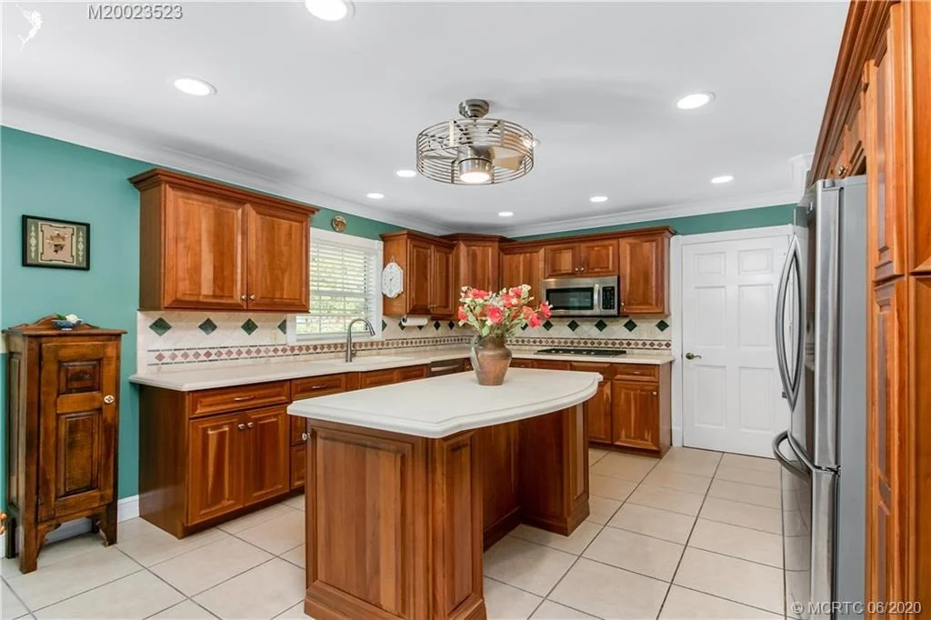 Photo of 1516 SE Mango Place