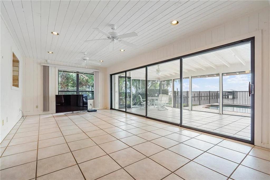 Photo of 4230 NE Joes Point Road