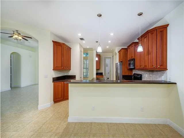 Photo of 5400 Davis Street
