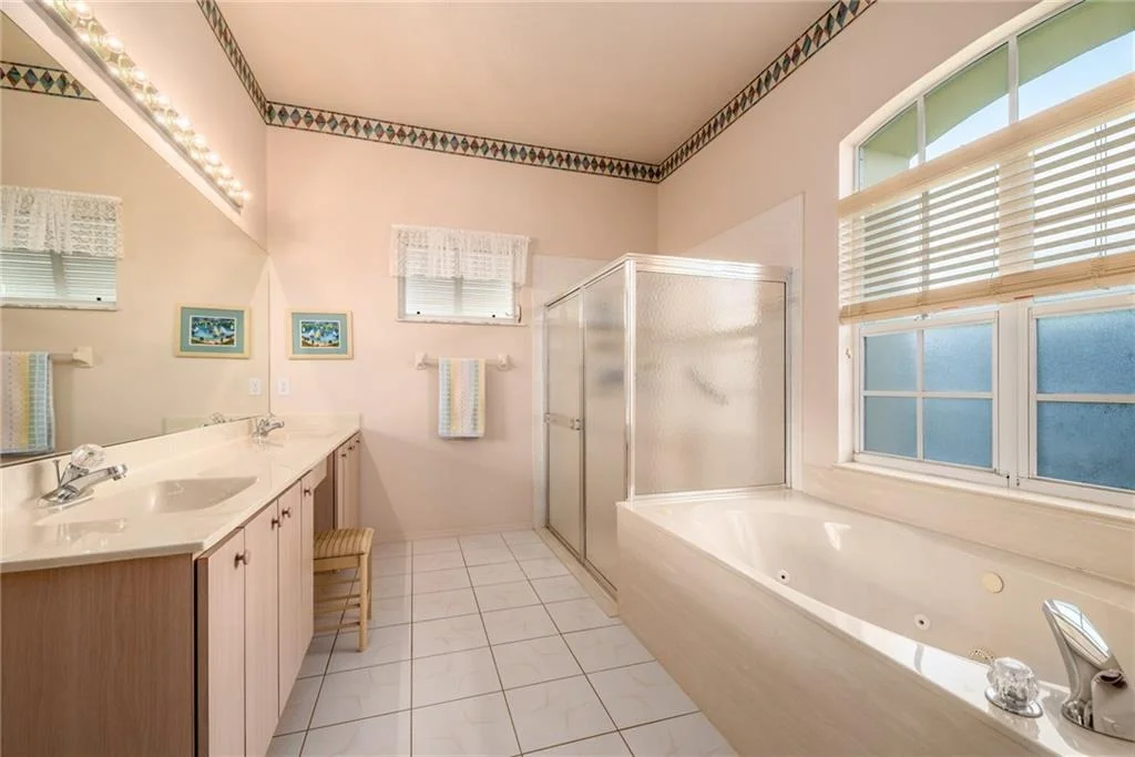 Photo of 3571 SE Fairway W