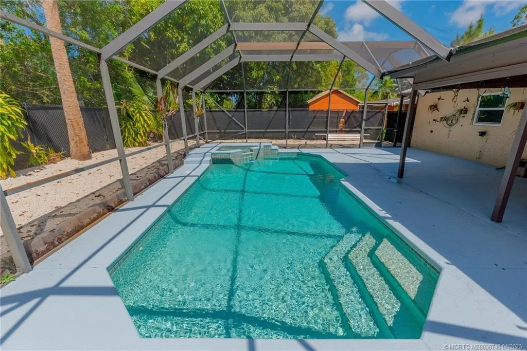 Photo of 308 SW Dyer Drive