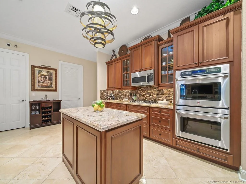 Photo of 7489 SE Belle Maison Drive