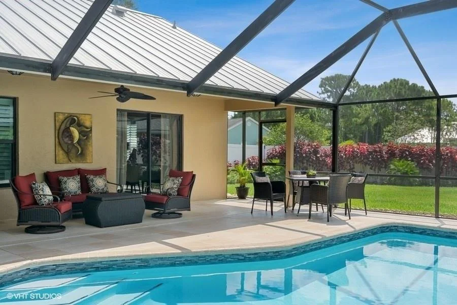 Photo of 641 SE Southwood Trail