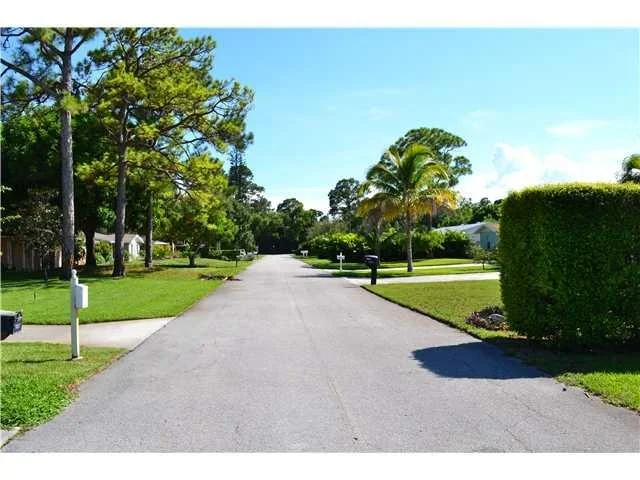 Photo of 1241 SE Seashell Lane
