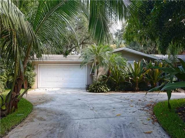 Photo of 13 Palm Road
