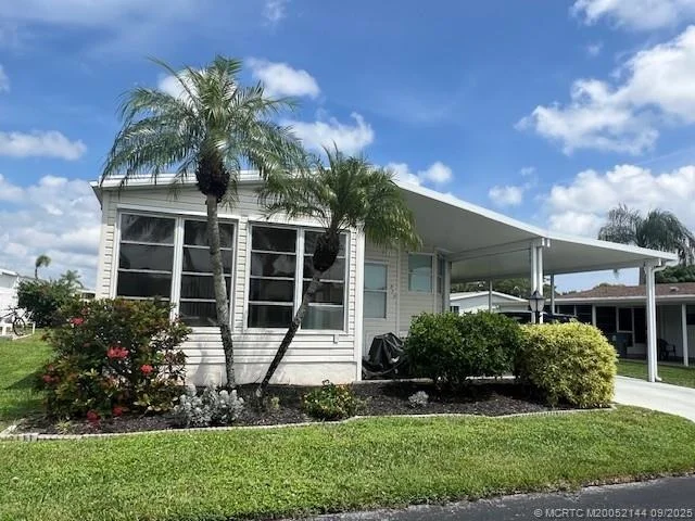 Photo of 879 Sun Bird Lane