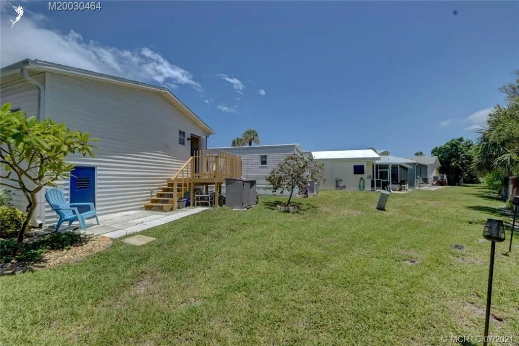 Photo of 2002 Nettles Boulevard