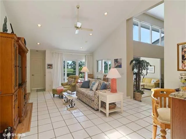Photo of 6949 SE Harbor Circle