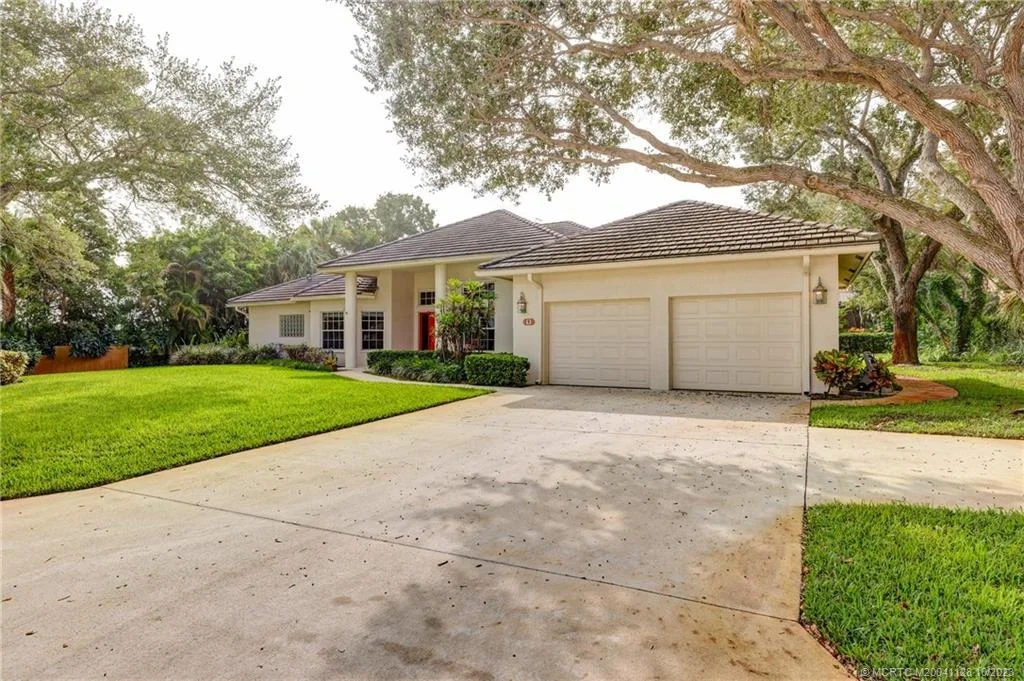 Photo of 9 Oakwood Drive