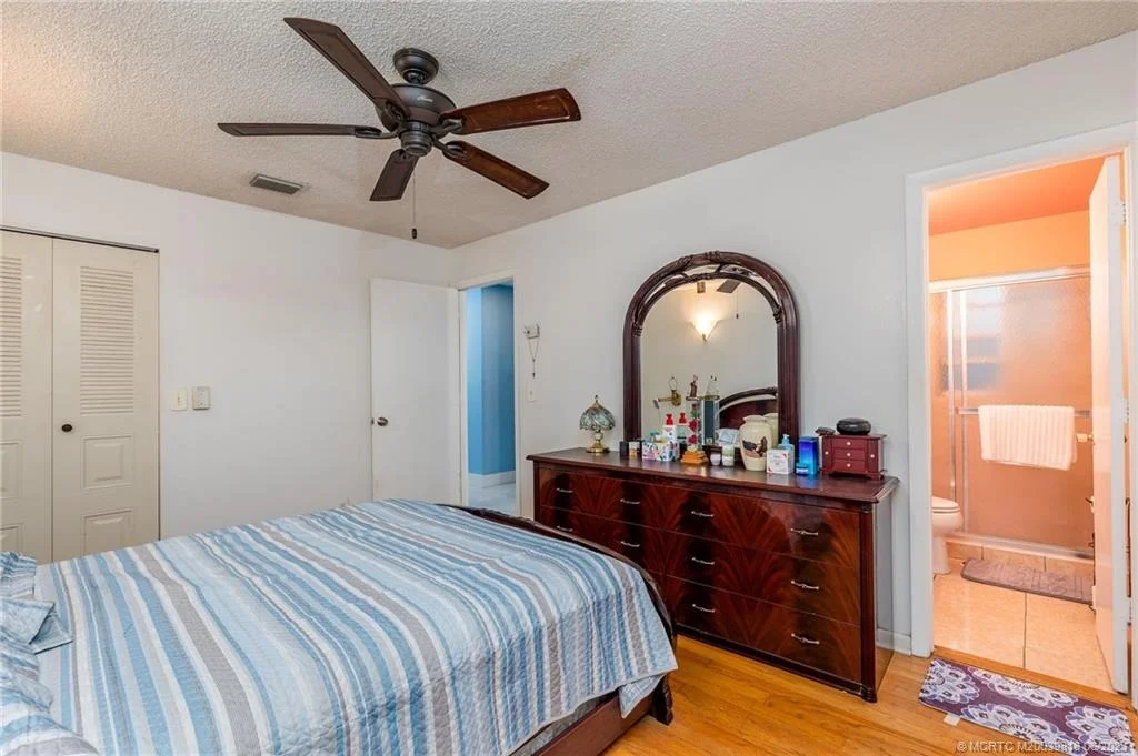 Photo of 22748 Neptune Road