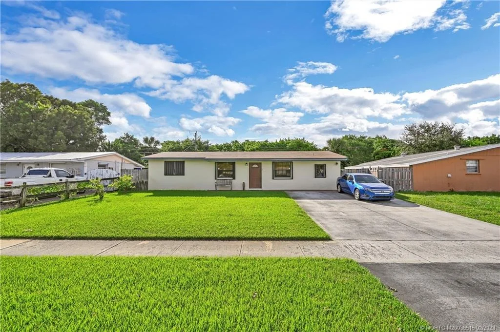 Photo of 1077 Drexel Road