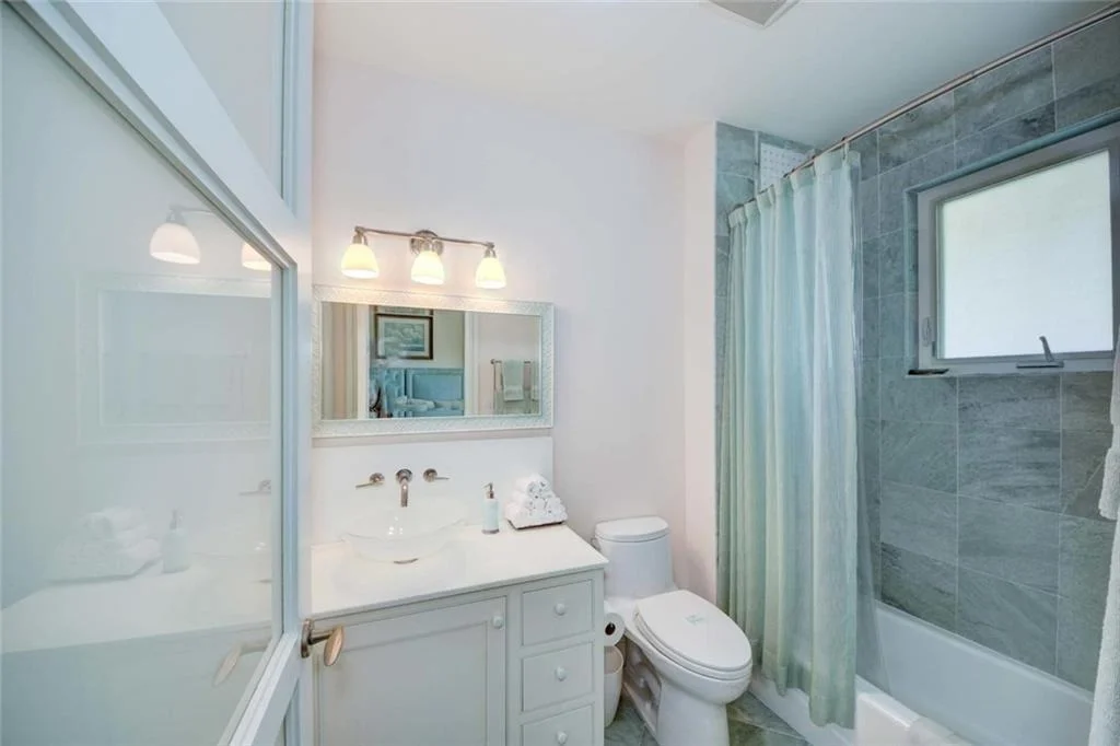 Photo of 3422 SE Cambridge Drive