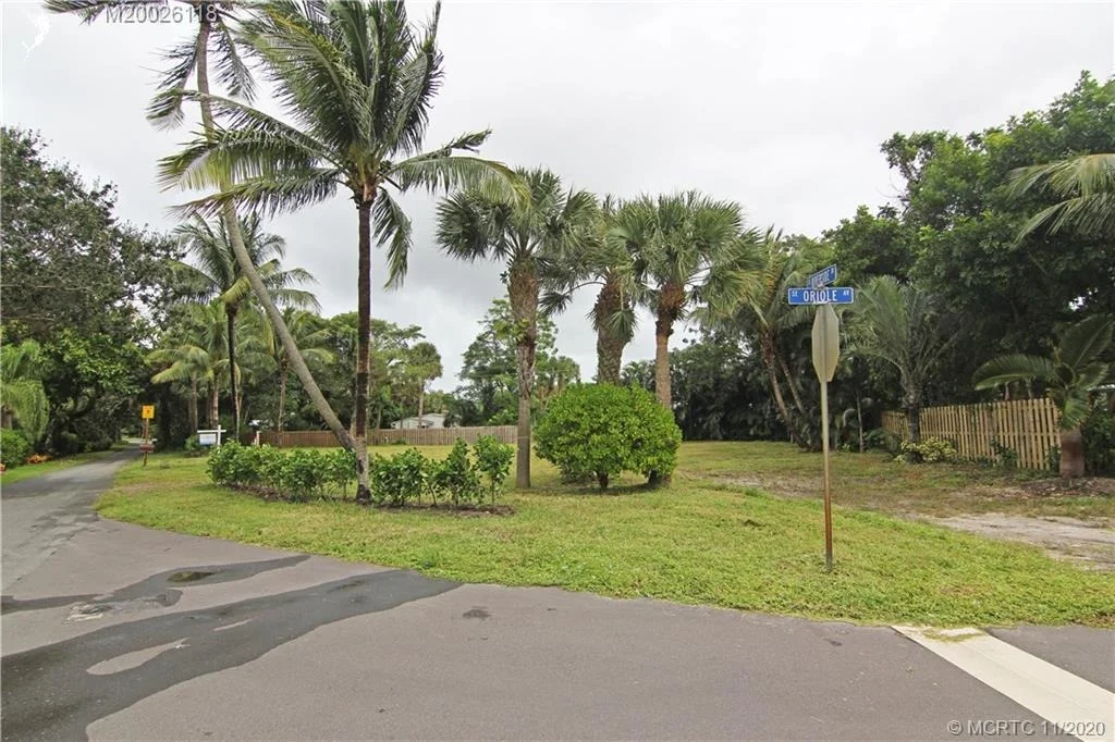 Photo of 1438 SE Riverside Drive