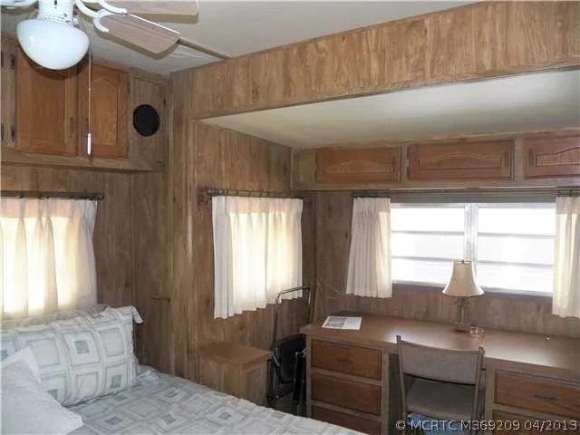 Photo of 83 Nettles Boulevard