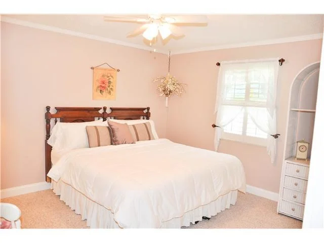 Photo of 940 NE Juniper Place