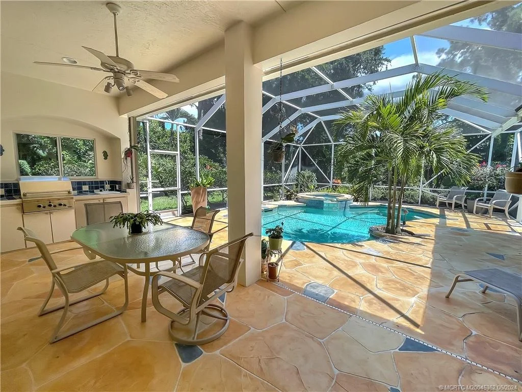 Photo of 8020 SE Sequoia Drive