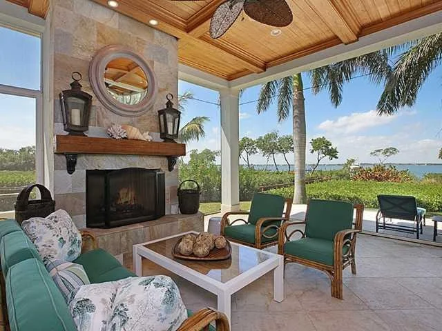 Photo of 1726 NE OCEAN Boulevard