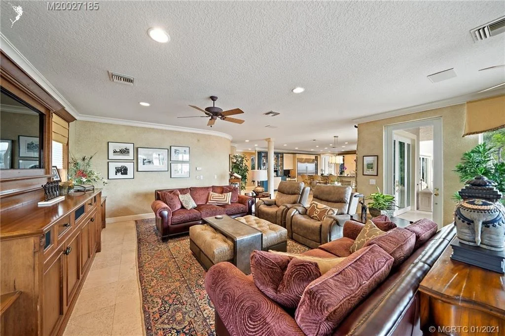 Photo of 31 NE Lofting Way