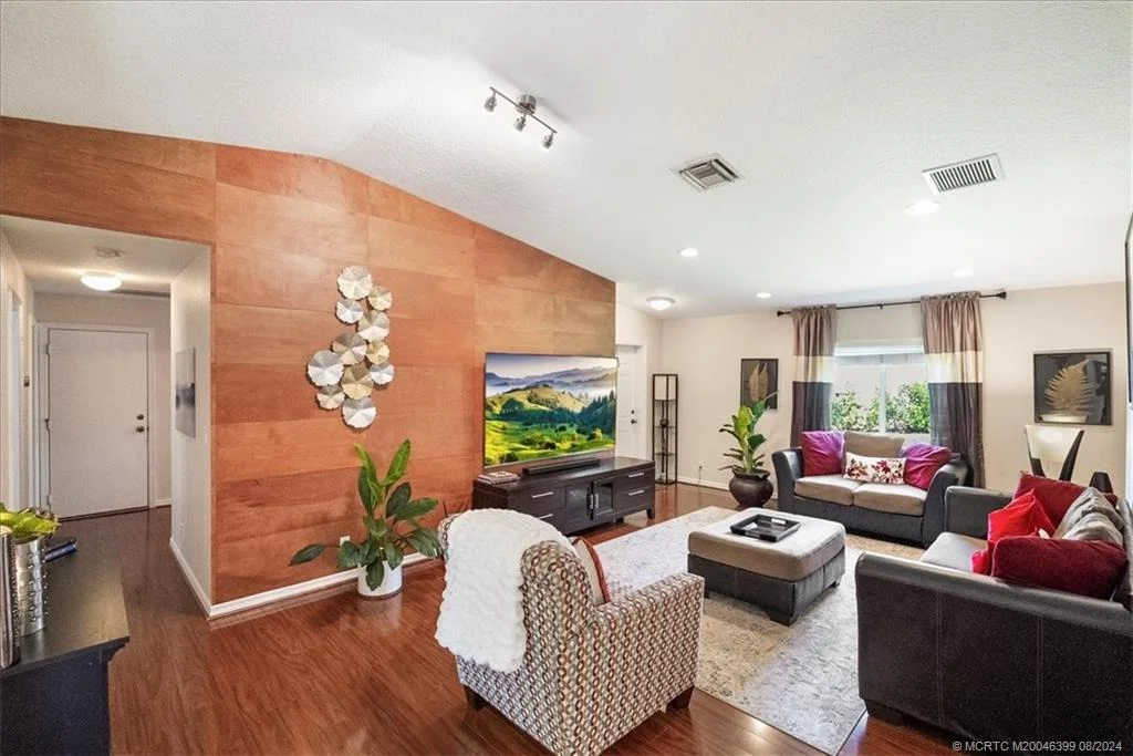 Photo of 5603 SE Graham Drive