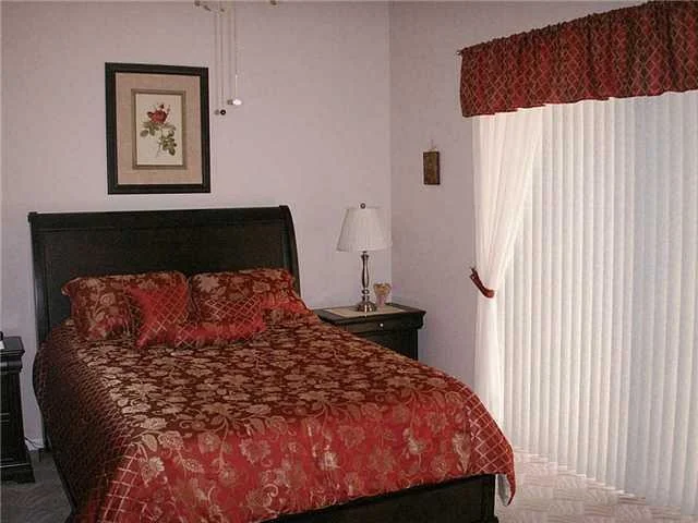Photo of 7177 SE Magellan Lane