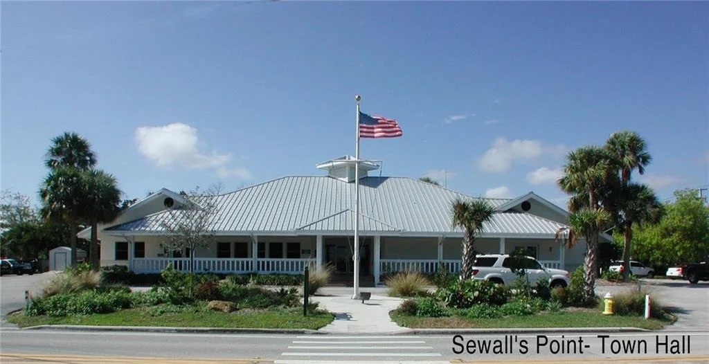 Photo of 171 S Sewalls Point Road