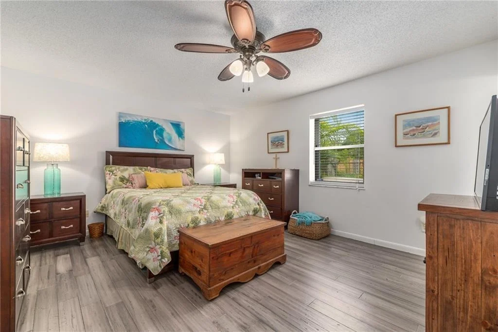 Photo of 710 SE Hibiscus Avenue
