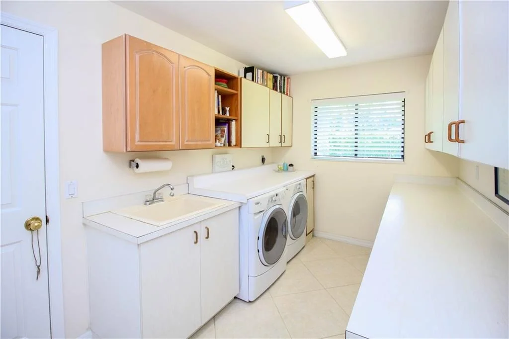 Photo of 4104 SE Centerboard Lane