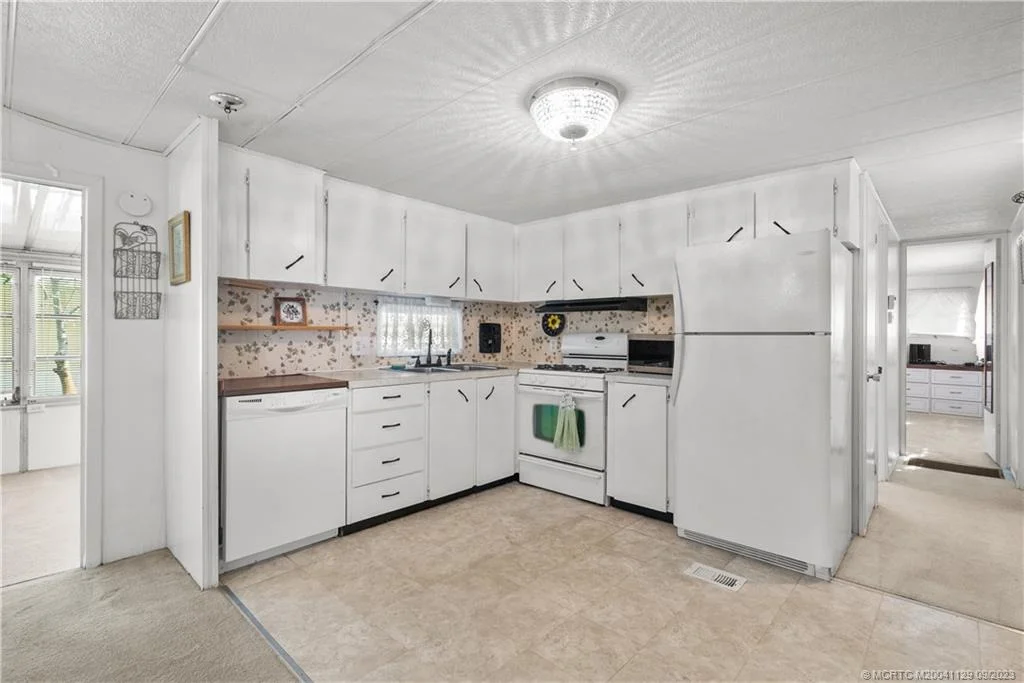 Photo of 149 SE Easy Street