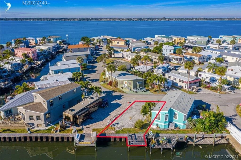 Photo of 27 Nettles Boulevard