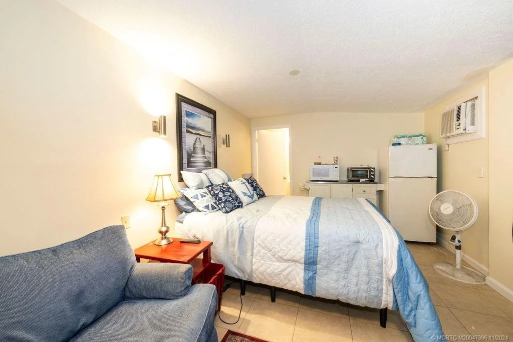 Photo of 535 SW Siesta Way