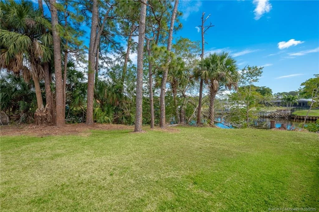 Photo of 1615 NW Bay Tree Circle